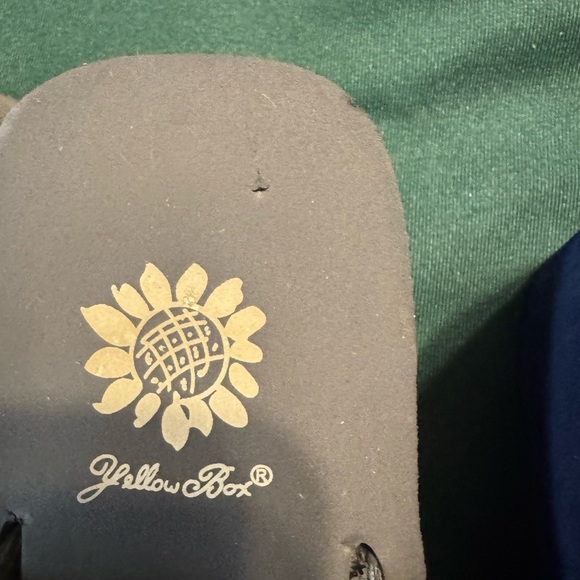 Two Pair of Ladies Yellow Box Flip Flops both with Rhinestones. Size 8 in EUC - Picture 5 of 13